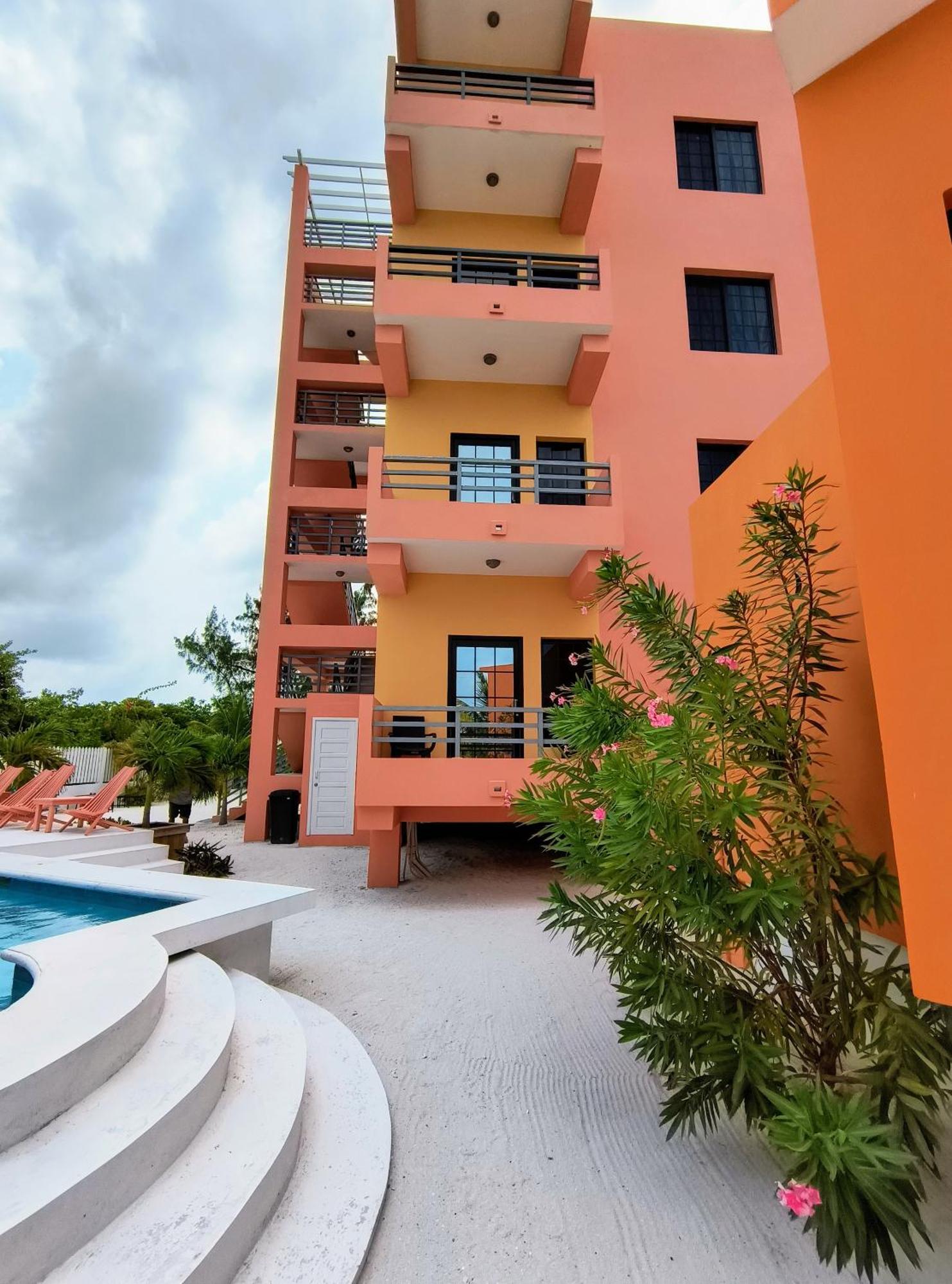 Bay Towers Aparthotel Caye Caulker Exterior foto