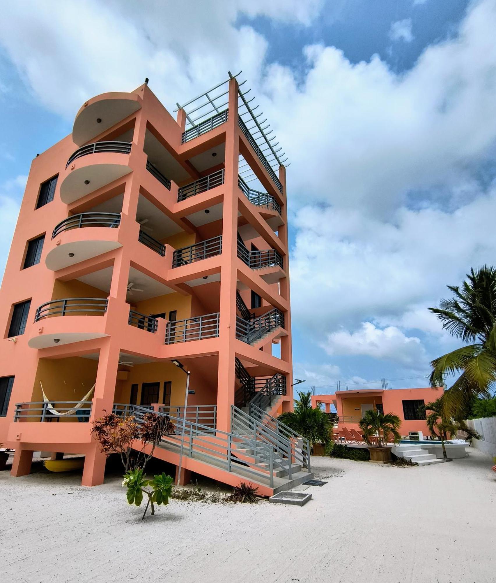 Bay Towers Aparthotel Caye Caulker Exterior foto