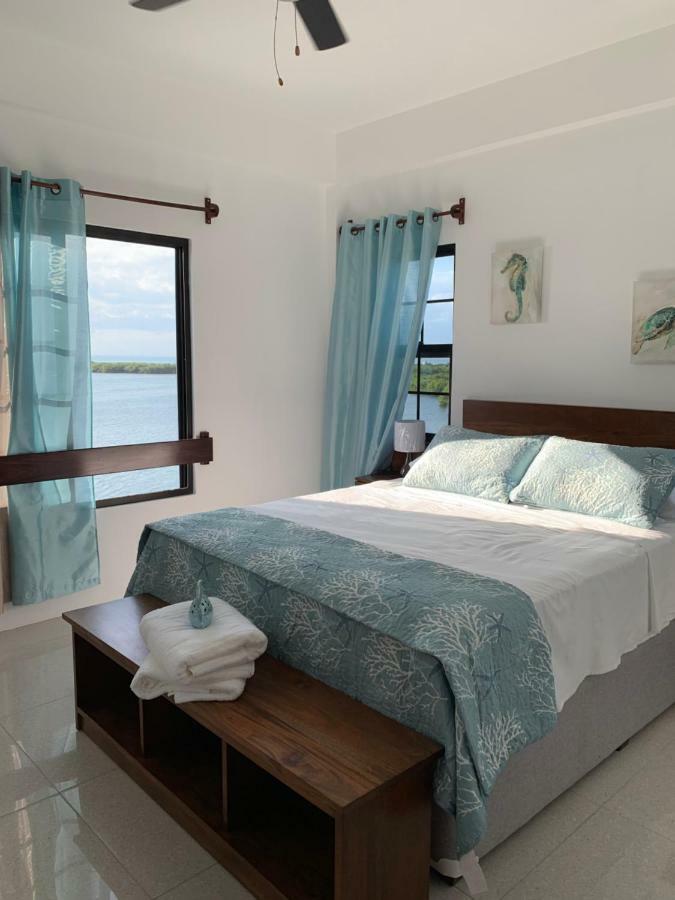 Bay Towers Aparthotel Caye Caulker Exterior foto